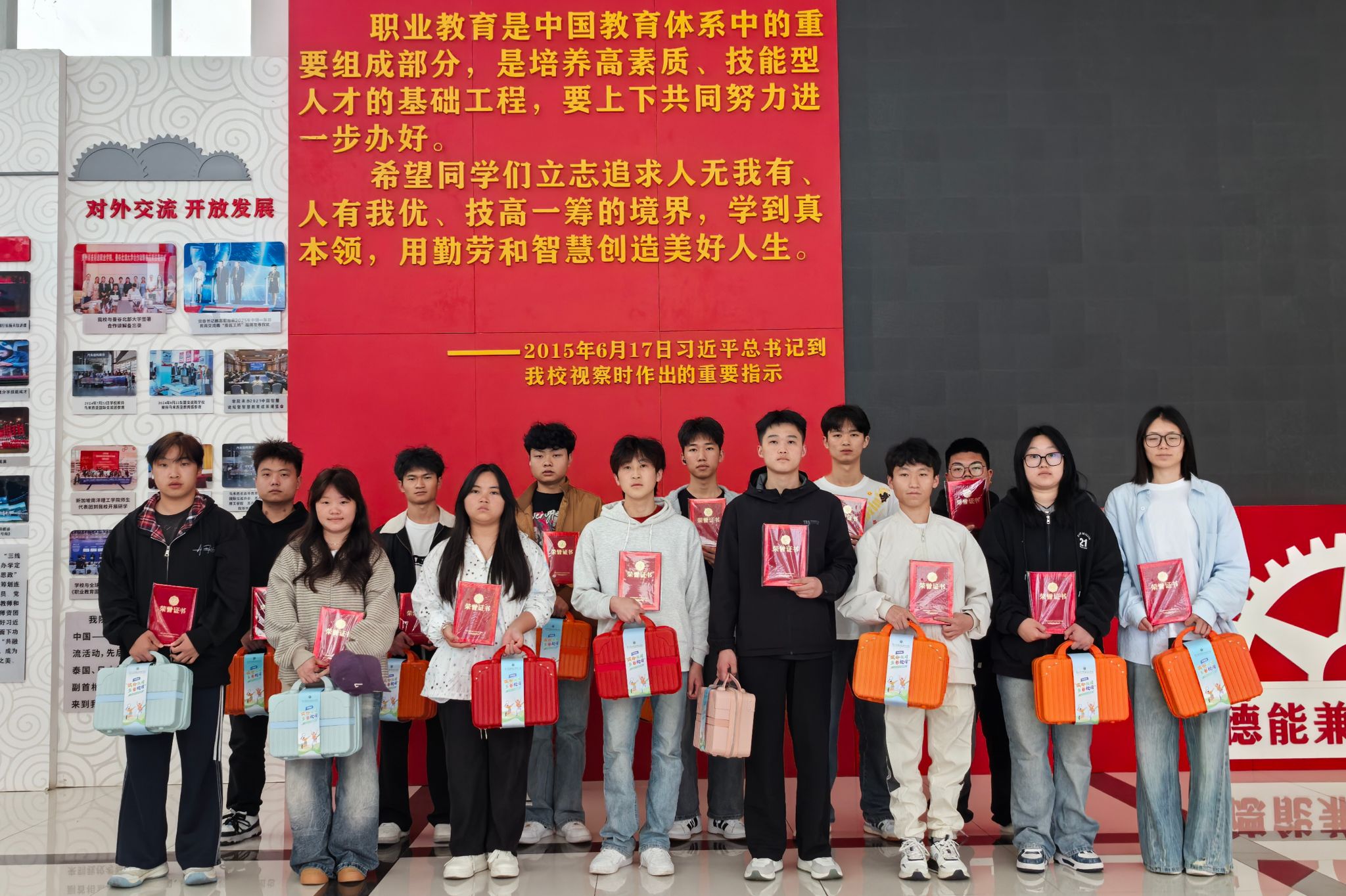 世界杯官网乒乓球社成功举办“青春无限，乒出精彩”校园乒乓球比赛
