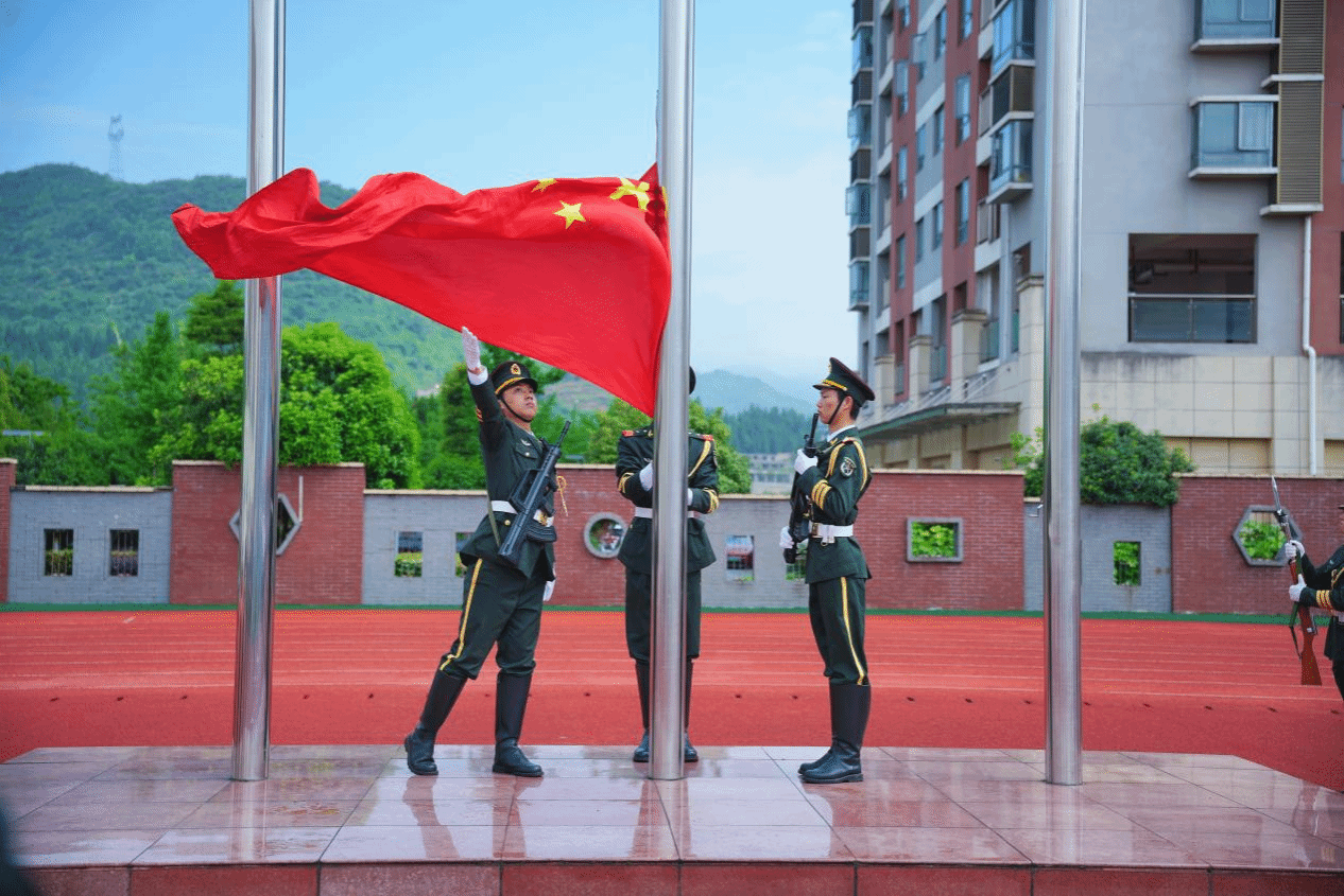 匠心立魂承文脉  淬炼忠诚报国心——美加墨世界杯官网“国旗下经典诵读”活动第一期顺利举行